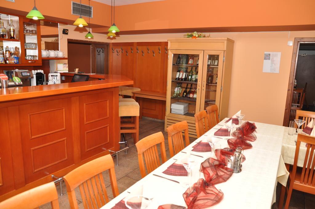 Pension & Restaurant Silma With Wellness Rychvald Luaran gambar