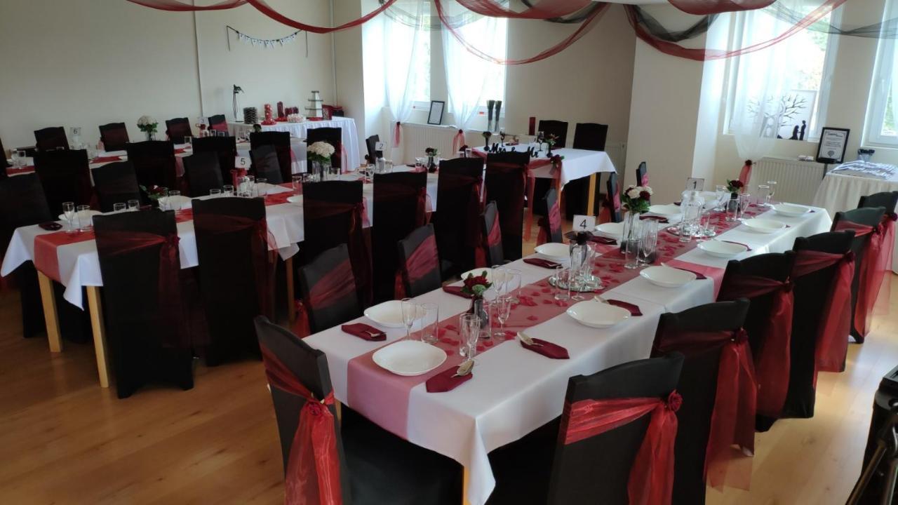 Pension & Restaurant Silma With Wellness Rychvald Luaran gambar